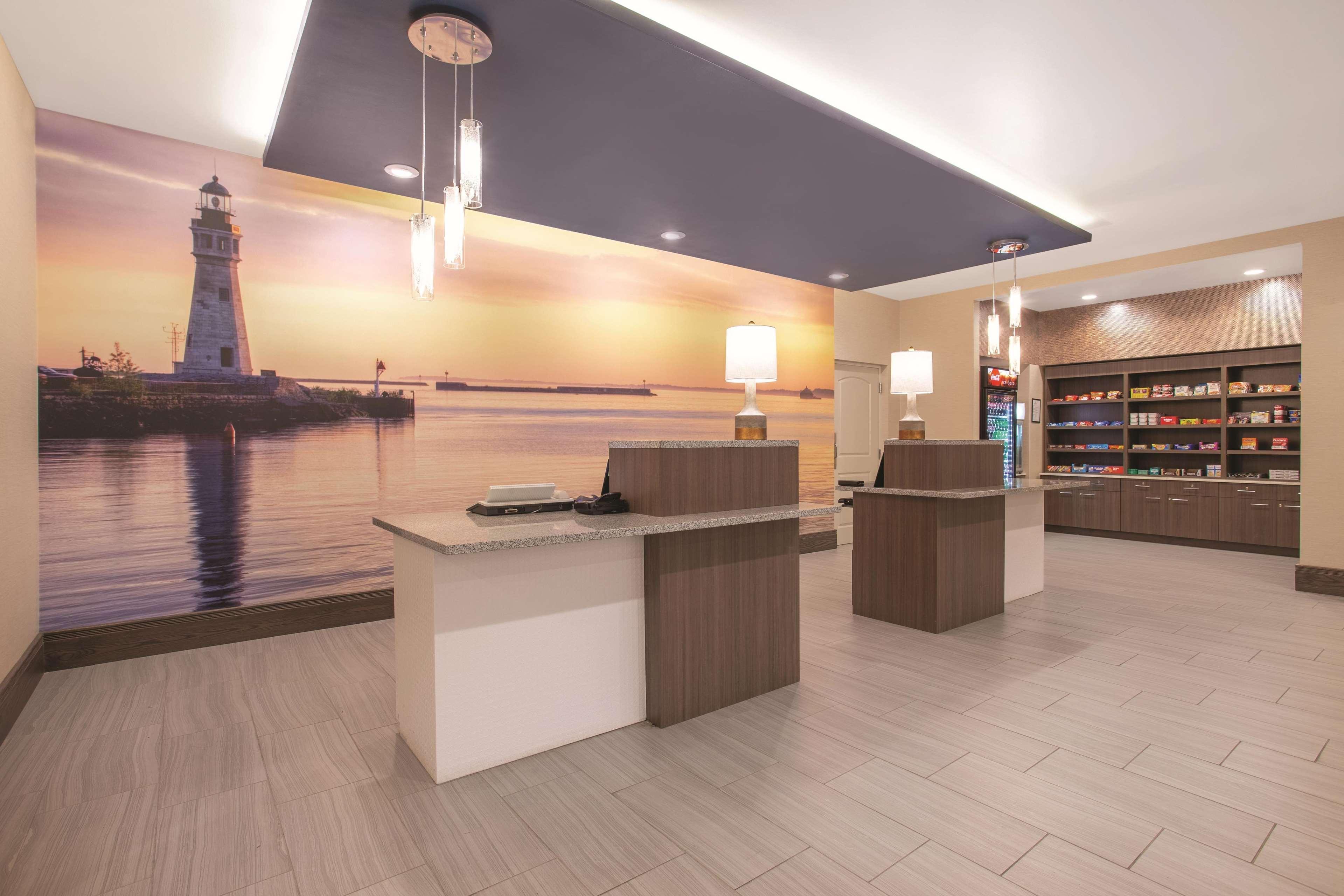 La Quinta By Wyndham Buffalo Amherst Exterior photo