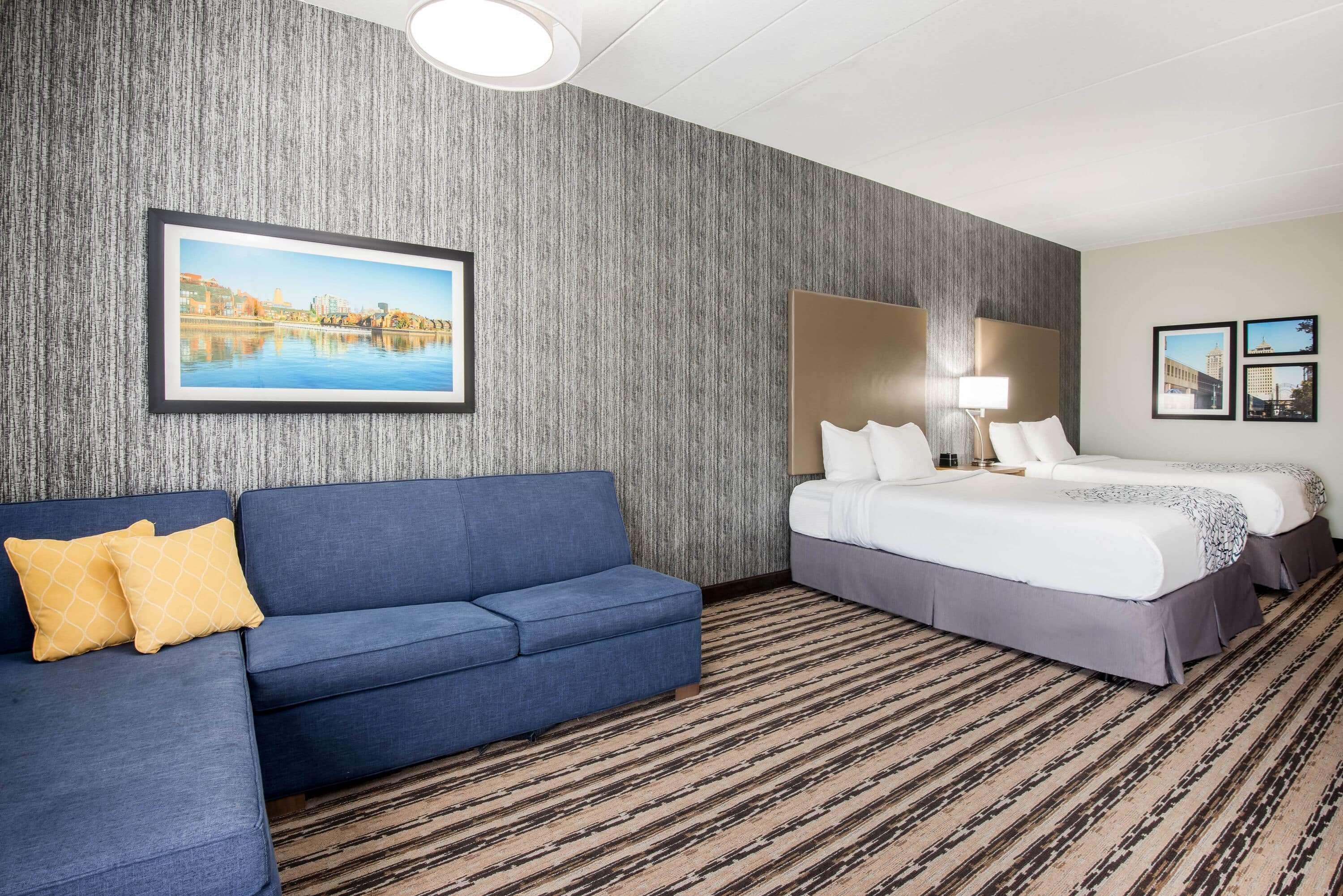 La Quinta By Wyndham Buffalo Amherst Exterior photo